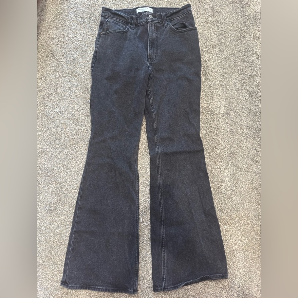 Abercrombie & Fitch Vintage Flare High Rise Jean
